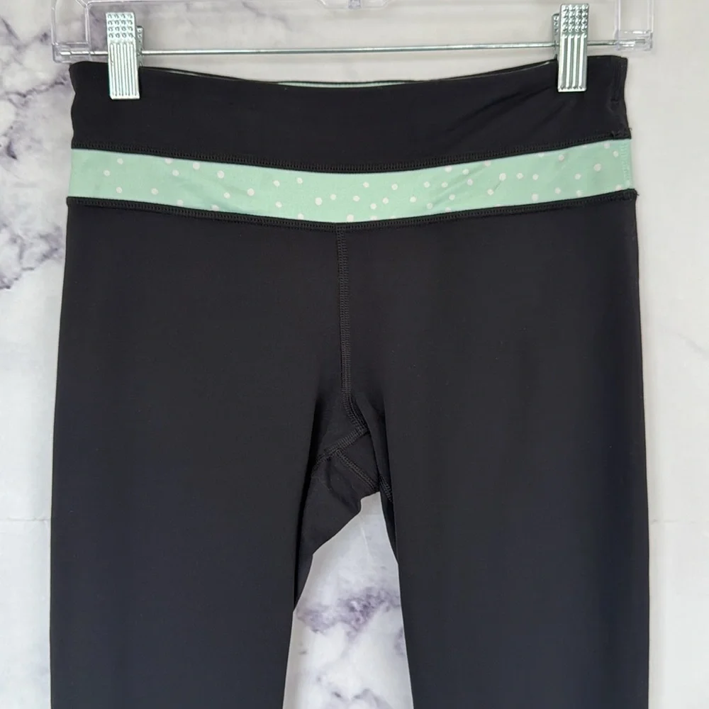 LULULEMON Run Inspire Crop II Black Mint Moment Polka Dot Size 4